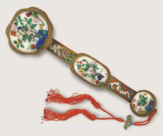 清宫旧藏精品如意赏析