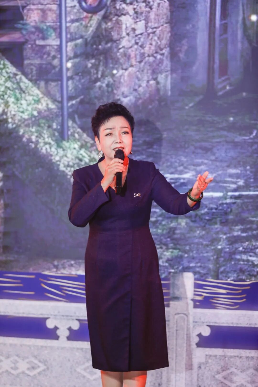 史嘉嘉 王韦博 区泽锋《鸿雁》朗诵者:孙仰珊《元宵圆》朗诵者:邓佩琪