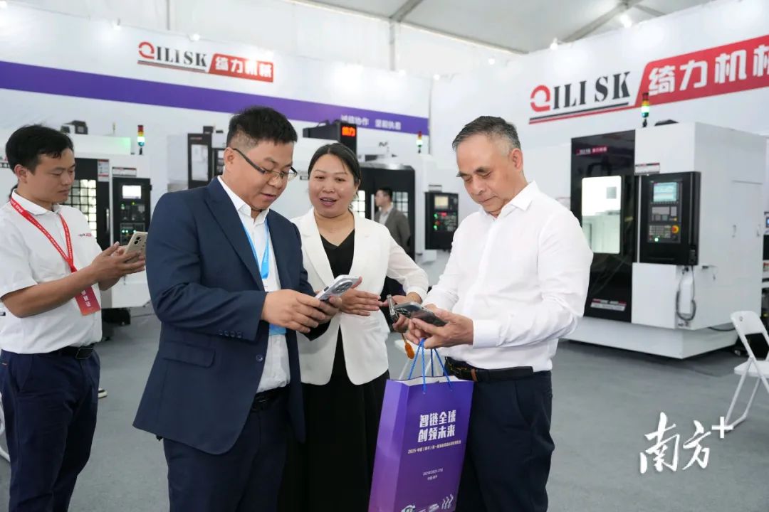 合作洽談不斷。 南方+ 楊興樂 攝