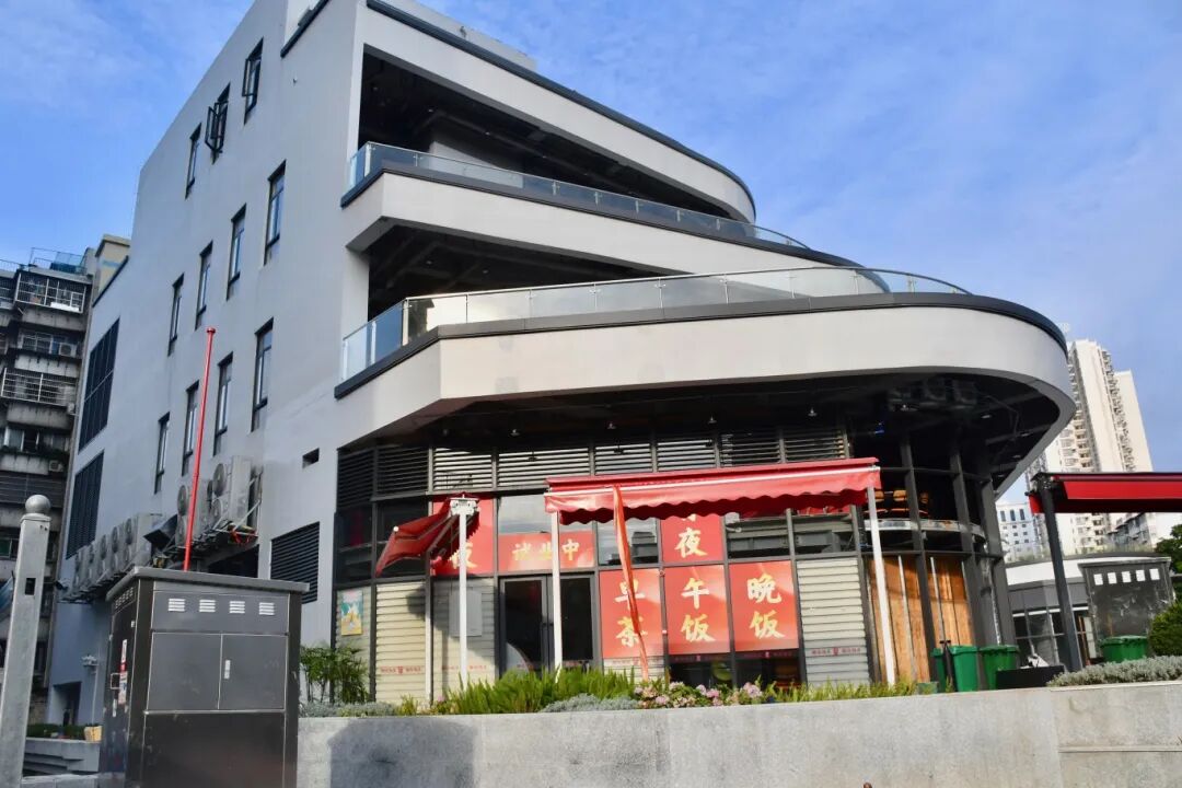宝悦坊目前还处于施工中。摄影 蔡晓素
