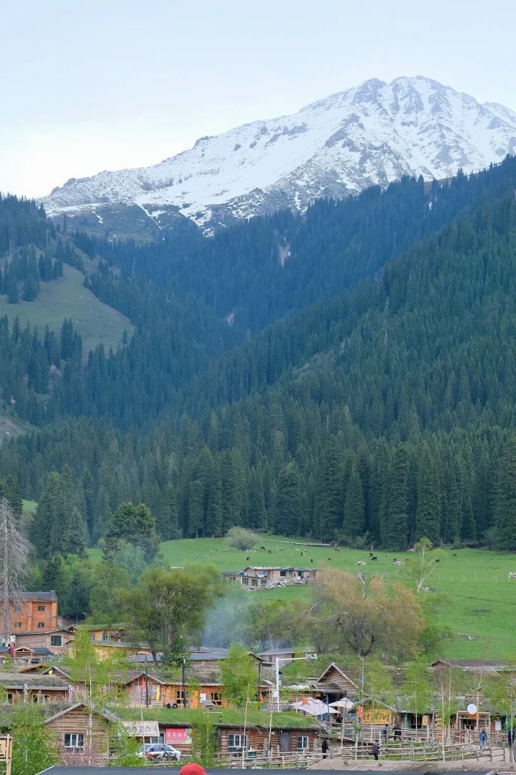 伊犁旅游必去的地方_伊犁必去景点_伊犁必去的十大景点