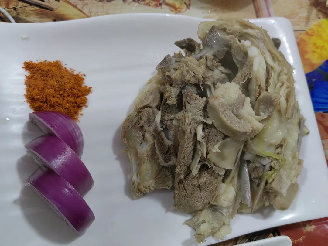 伊犁旅游必去的地方_伊犁必去的十大景点_伊犁必去景点