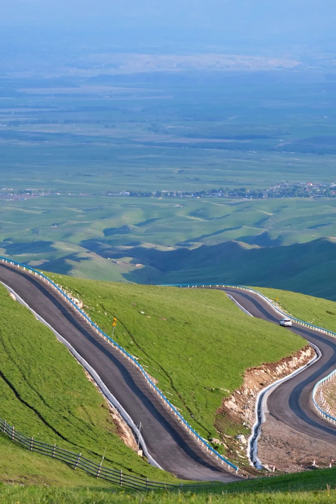 伊犁旅游必去的地方_伊犁必去的十大景点_伊犁必去景点