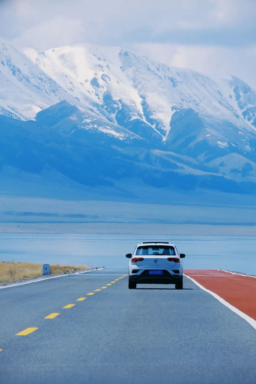 伊犁旅游必去的地方_伊犁必去的十大景点_伊犁必去景点