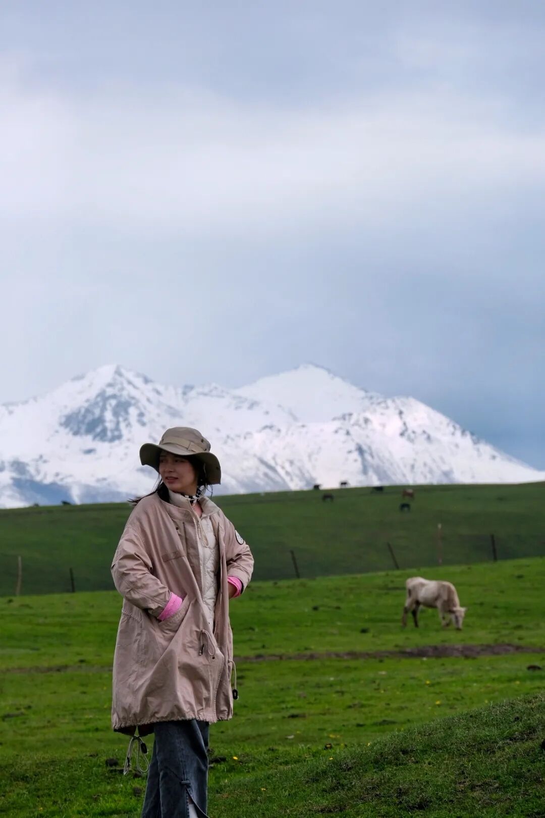 伊犁旅游必去的地方_伊犁必去的十大景点_伊犁必去景点