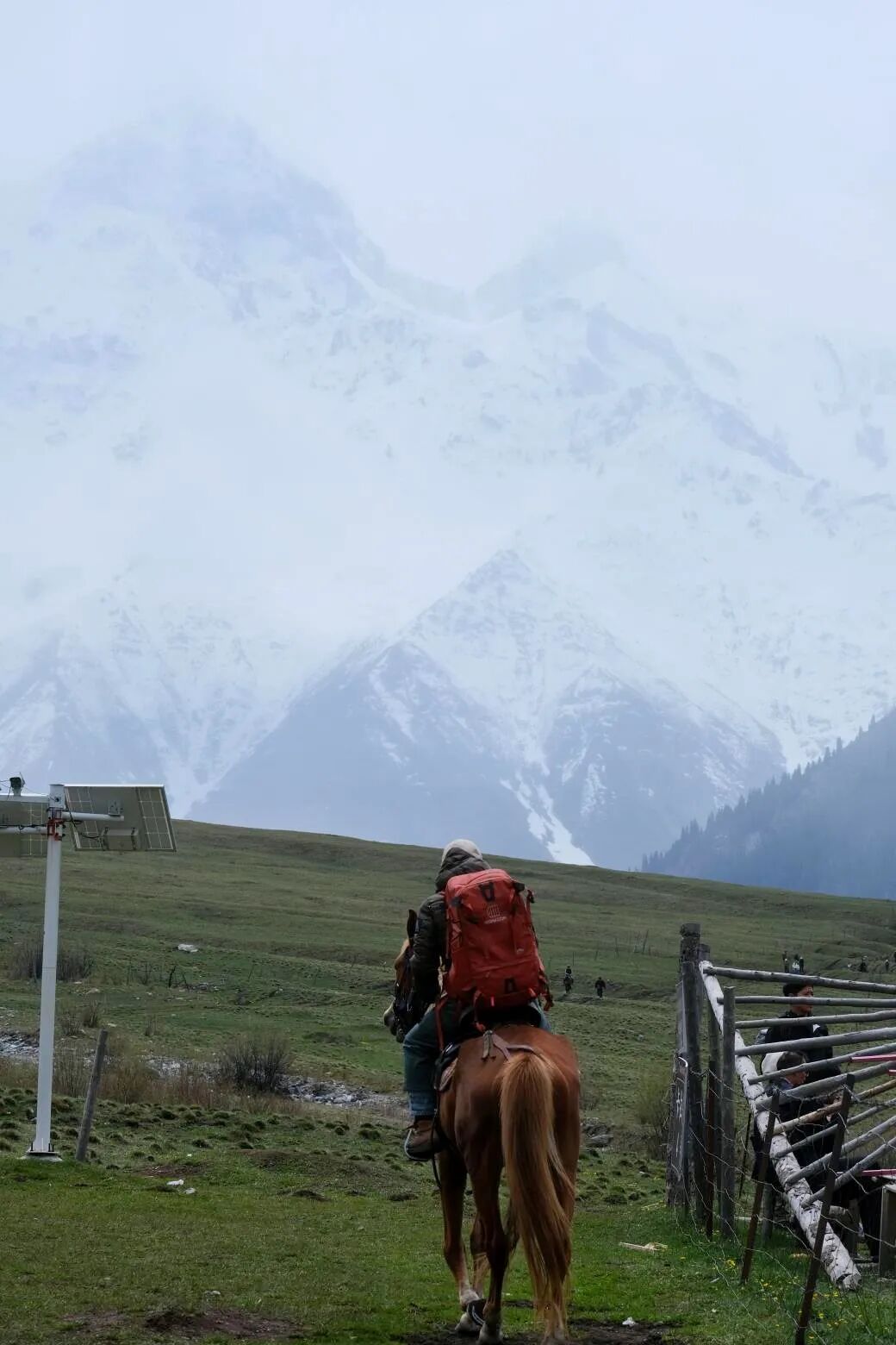 伊犁旅游必去的地方_伊犁必去景点_伊犁必去的十大景点