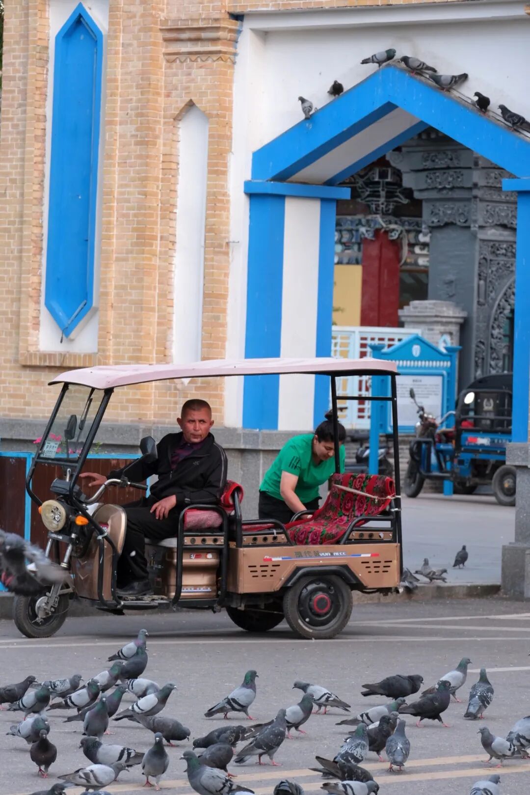 伊犁必去景点_伊犁旅游必去的地方_伊犁必去的十大景点