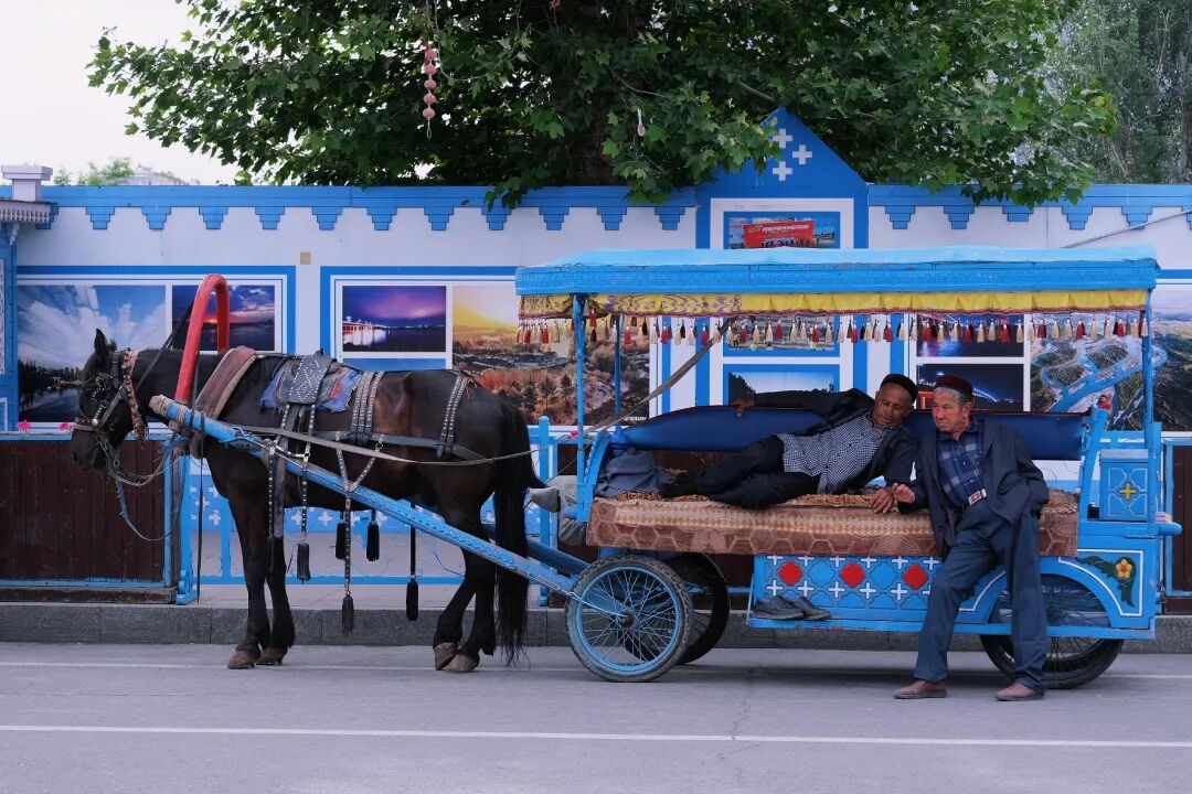伊犁必去景点_伊犁必去的十大景点_伊犁旅游必去的地方