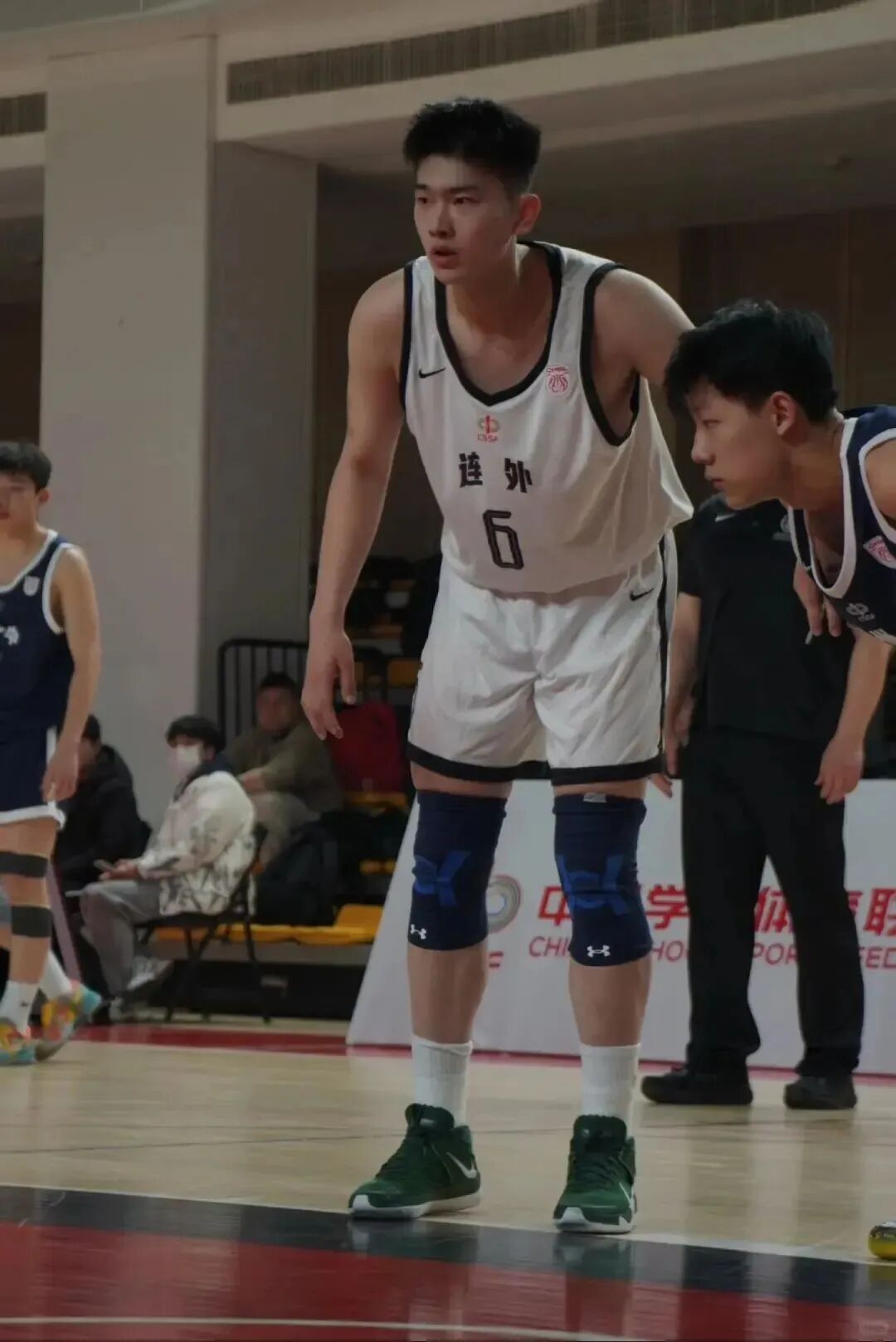 连云港男大篮球体育生，帅到网友犯花痴啊！