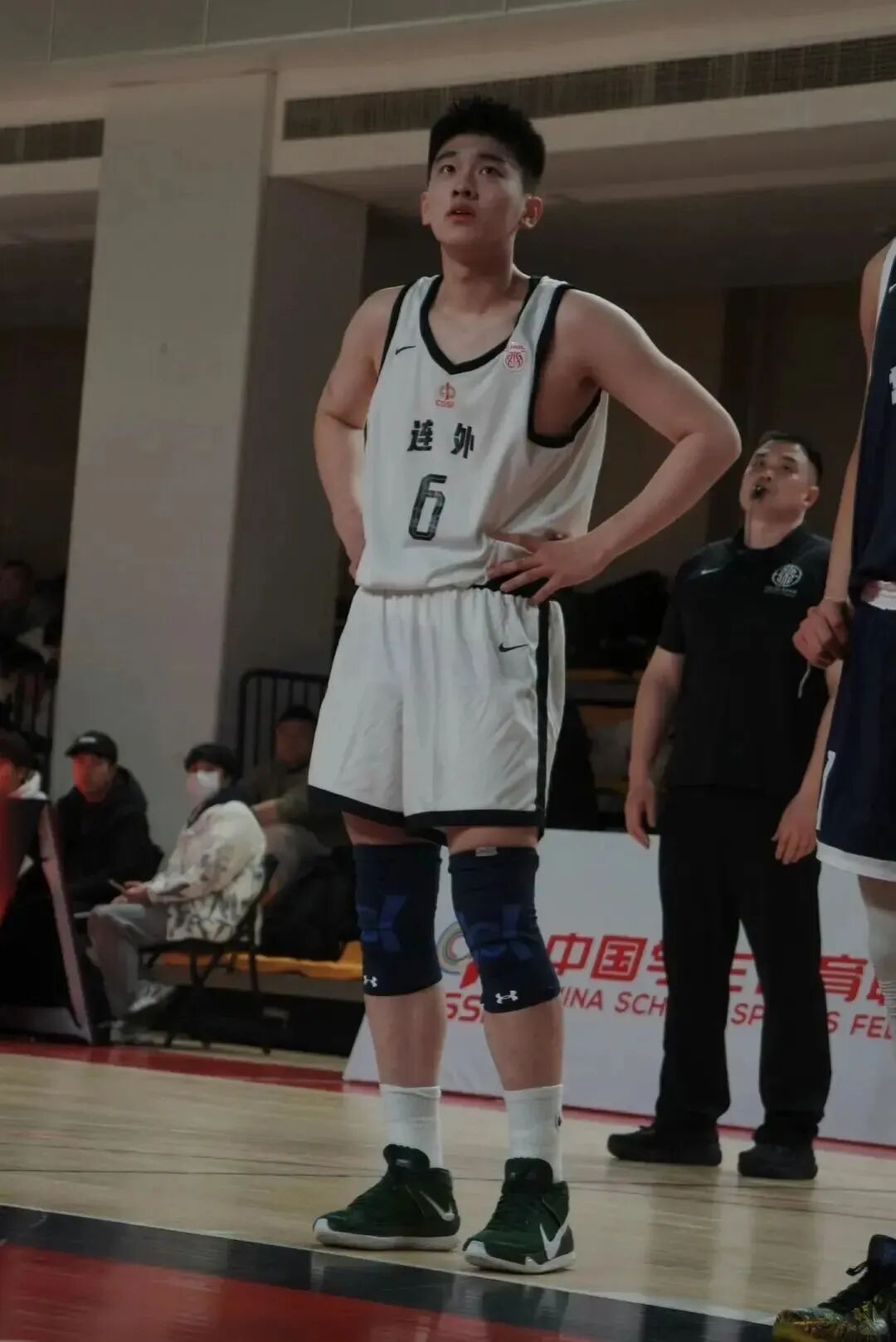 连云港男大篮球体育生，帅到网友犯花痴啊！