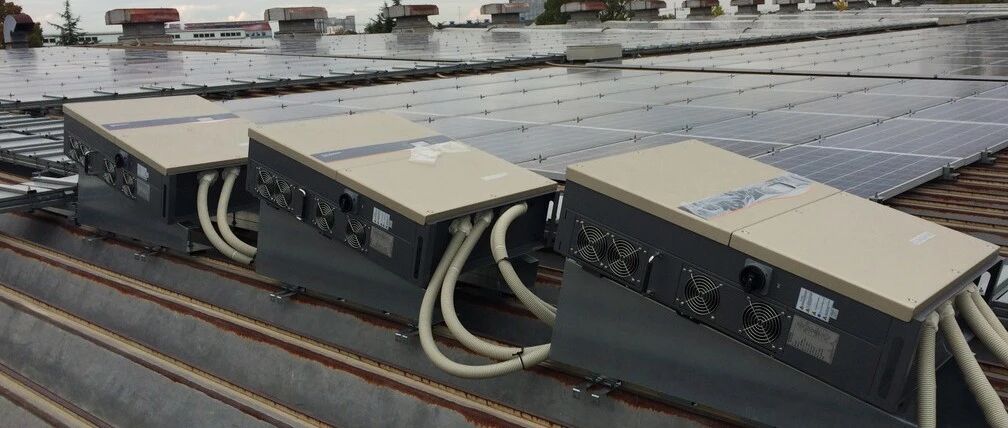 逆袭华为，跃升全球龙头，这家企业做对了什么？