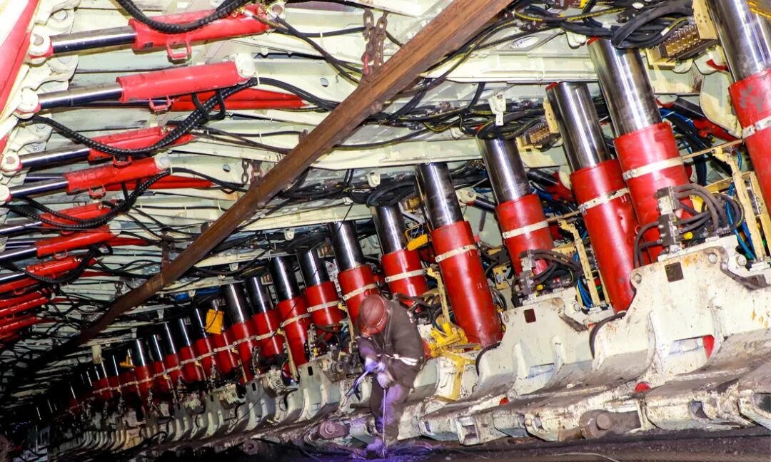 八钢：重大突破 新产品试用成功(图3)