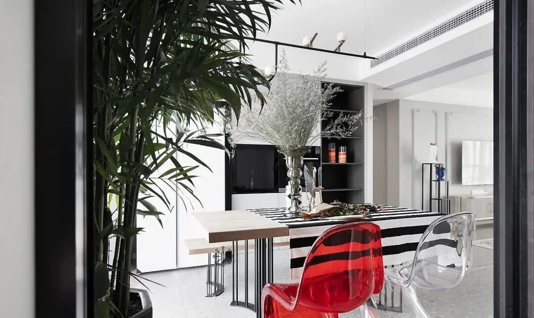 143㎡美式3室2厅，高颜值衣帽间强势入镜！