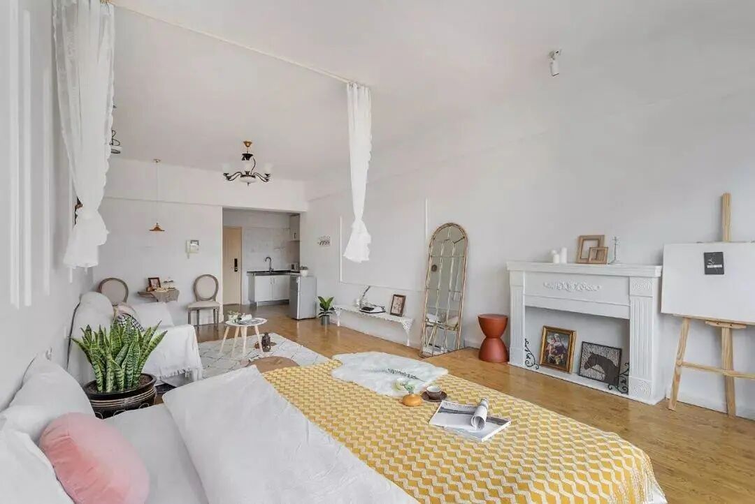 45㎡简约公寓，客厅投影仪太赞了，小户型完全不输豪宅