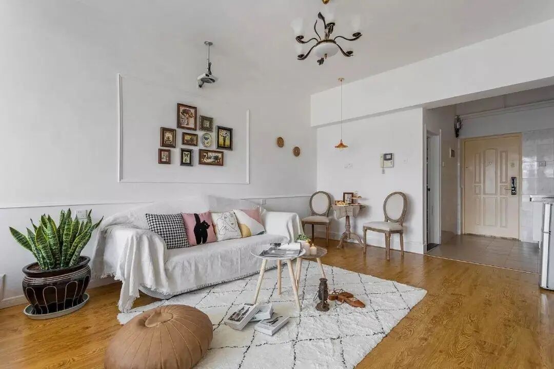 45㎡简约公寓，客厅投影仪太赞了，小户型完全不输豪宅