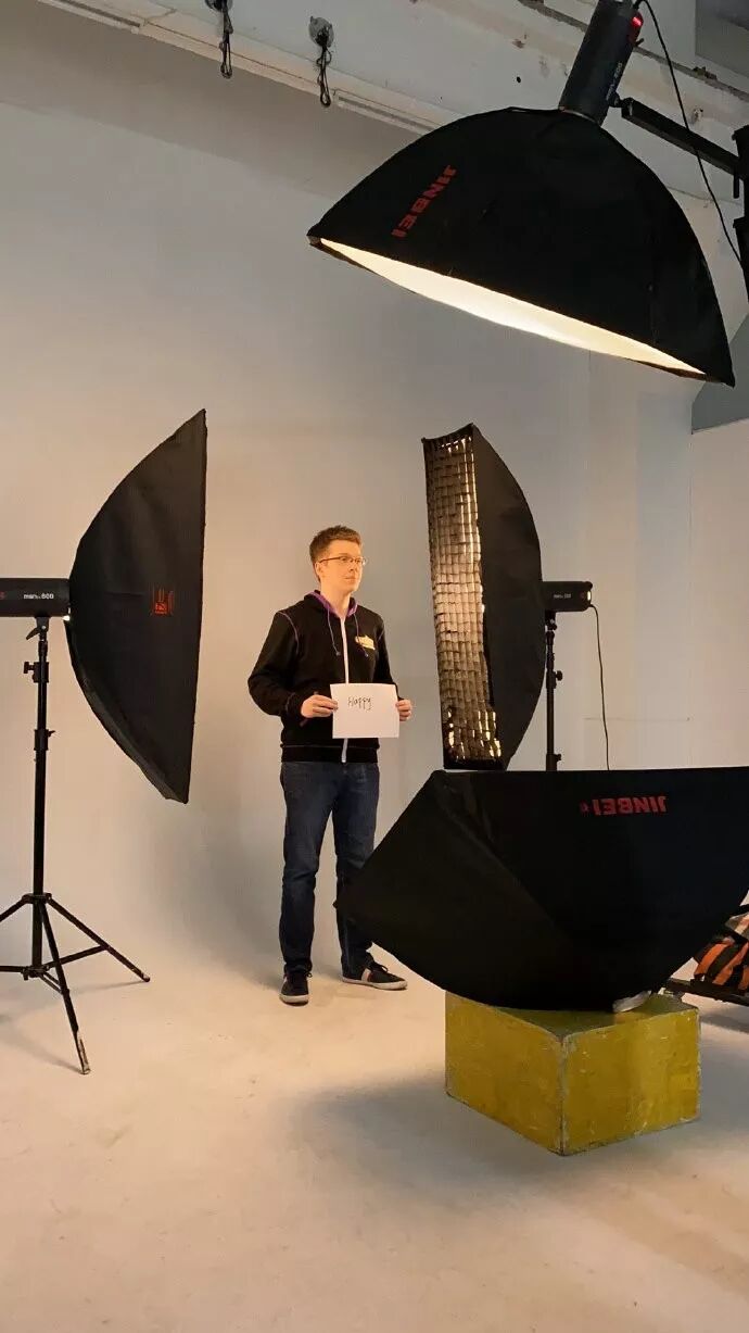 图赏 黄金联赛最新定妆照 1致敬偶像 Happy实力cos侍僧 西恩魔兽