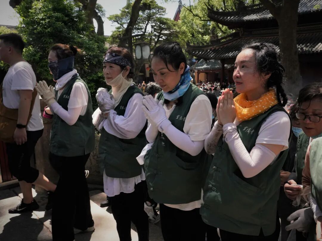 杭州灵隐寺方丈光泉大和尚领众朝礼普陀山观世音菩萨道场