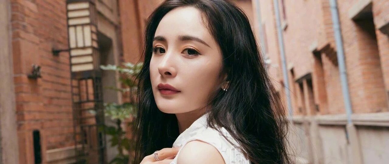 杨幂关晓彤等靠歪门邪道当上明星？这是对她们最大的侮辱