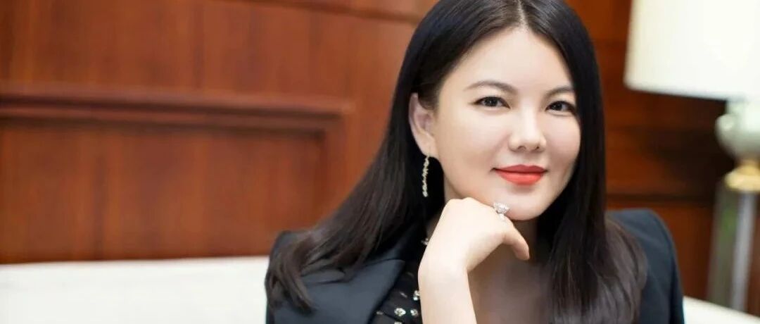 李湘再次炫富上热搜，但这回我不反感