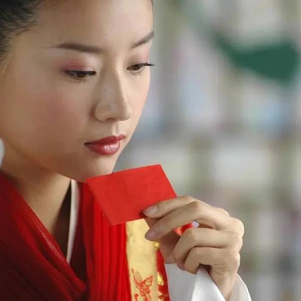 我永远为董洁留一声叹息