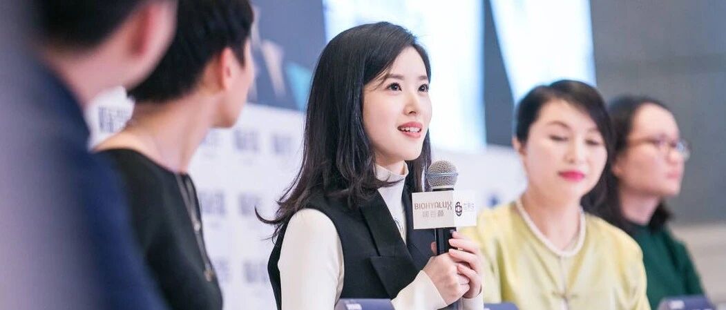 被出轨2年，章泽天终于下狠手了！不离婚的她，野心有多可怕？