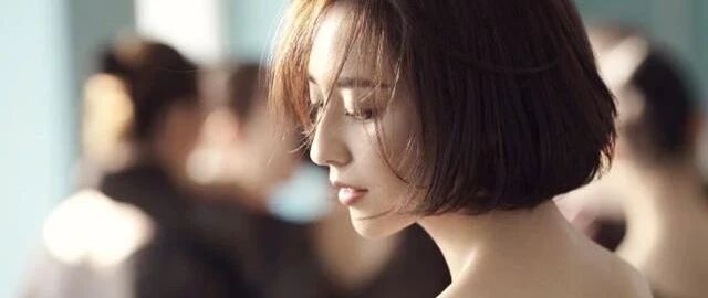 婚后2年就被出轨又怎样？不谈婚姻的她还是活成了顾佳。