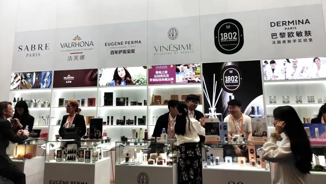 跟《华丽志》看消博会：免税渠道热销品牌占据美妆展区C位，更多国际小众品牌涌现