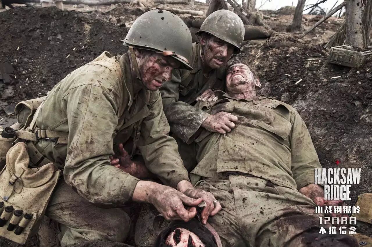 枪林弹雨徒手救下百馀伤员,鬼知道他是怎么活下来的