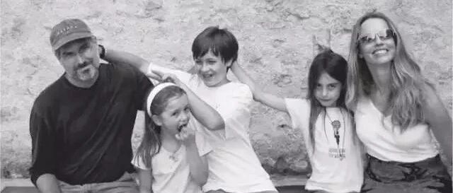 中国家庭都在奔向国际学校时，美国富二代们在上什么学校？