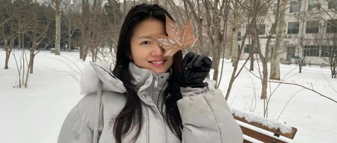 考上清华的失聪女孩感动了中国，但更令人感动的是她身后的父母