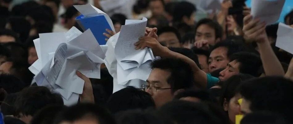 从小镇做题家到985废物，当名校成为了万痛之源，寒门贵子的出路到底在哪里？