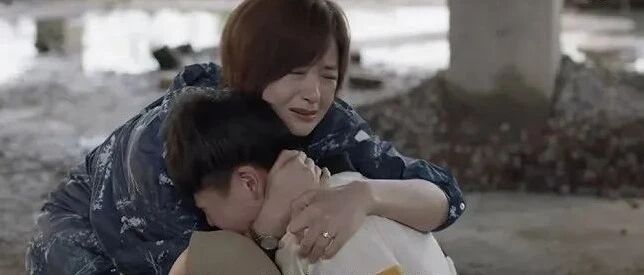 烧钱的国际班，只是中产家庭的一场游戏？