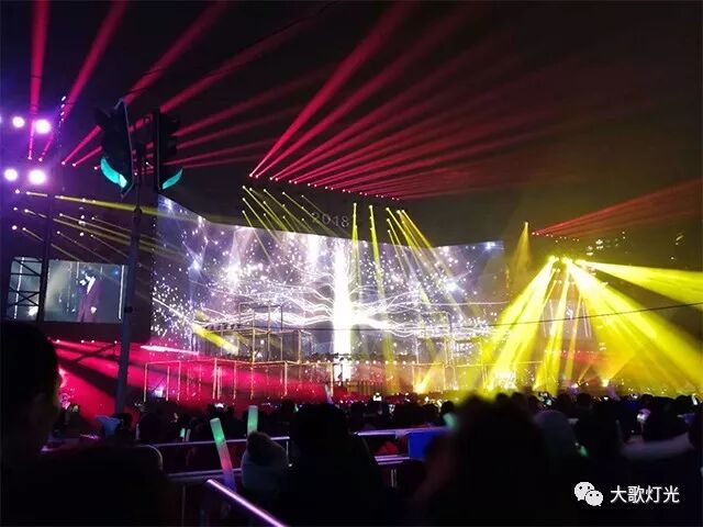 灯光歌曲歌词_大歌灯光_灯光歌曲原唱中文