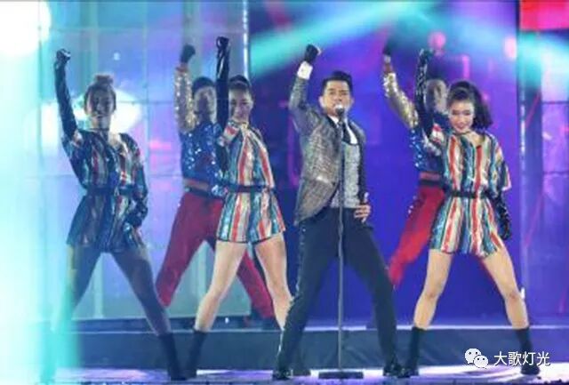 灯光歌曲原唱中文_灯光歌曲歌词_大歌灯光
