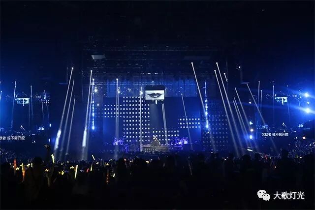 灯光歌曲歌词_灯光演唱_大歌灯光