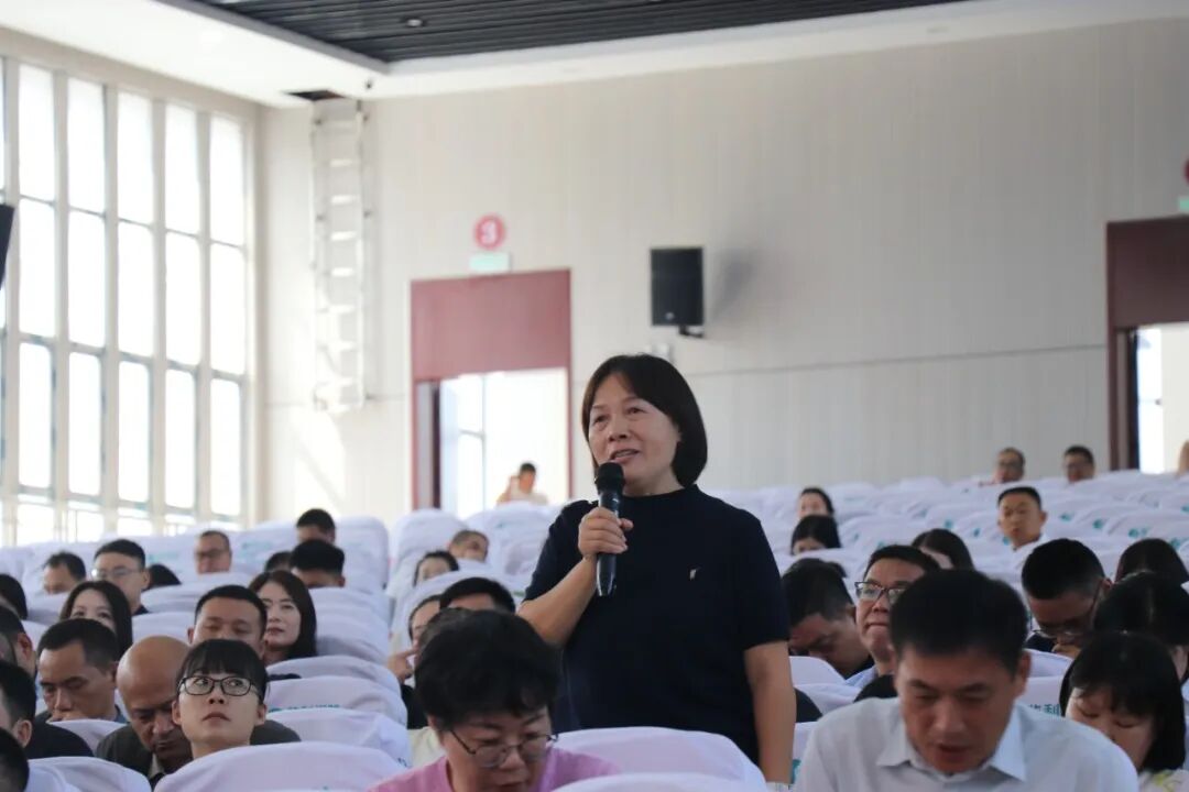 现场互动.JPG