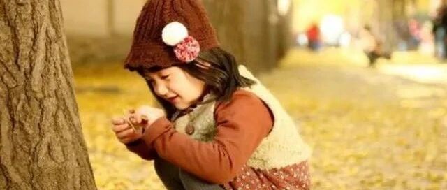 为啥国外一人就能带娃，中国却要全家带一个娃？看撒贝宁老婆便知