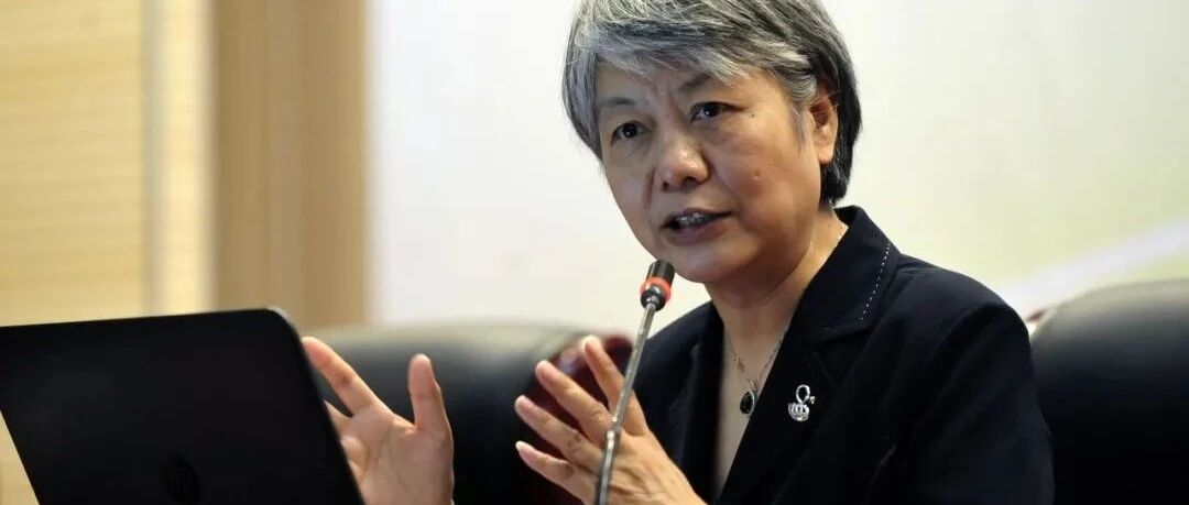 李玫瑾：孩子顶嘴时，父母学会说这3句话，孩子长大更有出息！