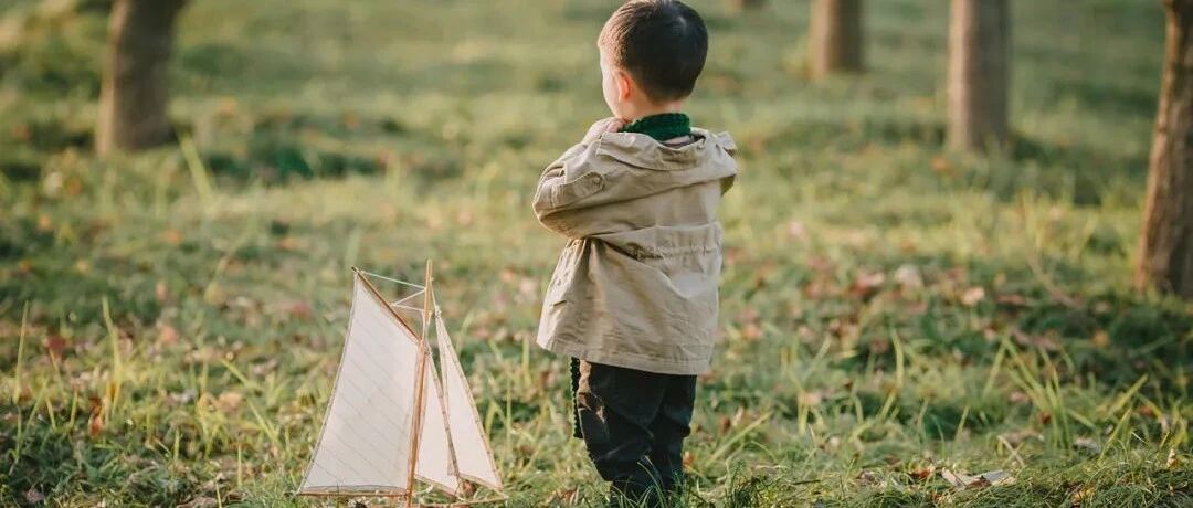 警惕家庭教育中的“标签效应”：笨小孩都是骂出来的，好孩子都是夸出来的