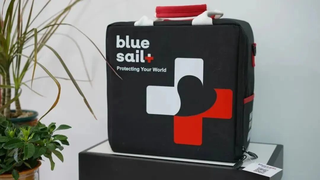 医用急救包里都有什么这个急救包，值得每个家庭都备一个！_https://www.jmylbn.com_新闻资讯_第4张