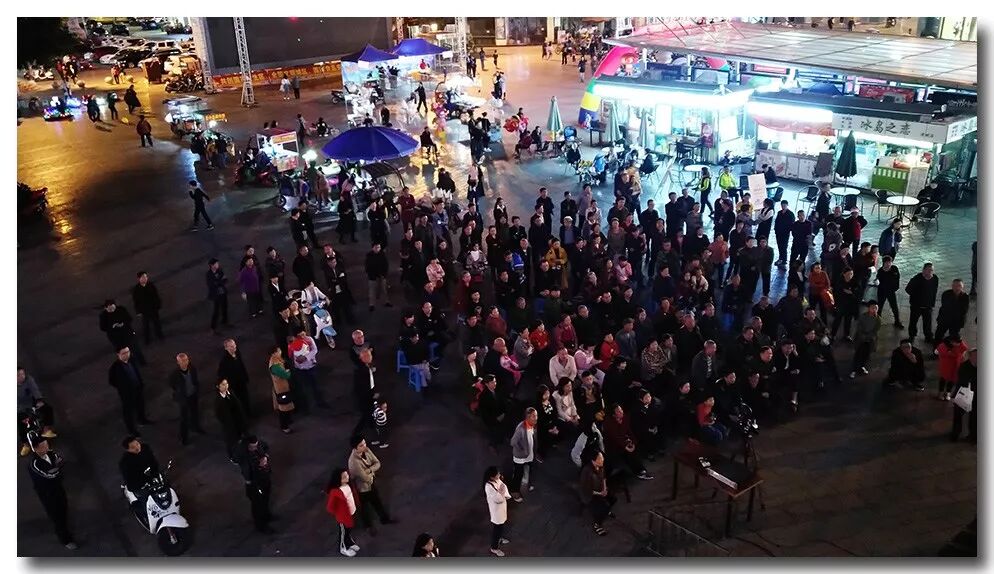 古董 农村老衣服_农村老电影_老农村电影美女剪长发