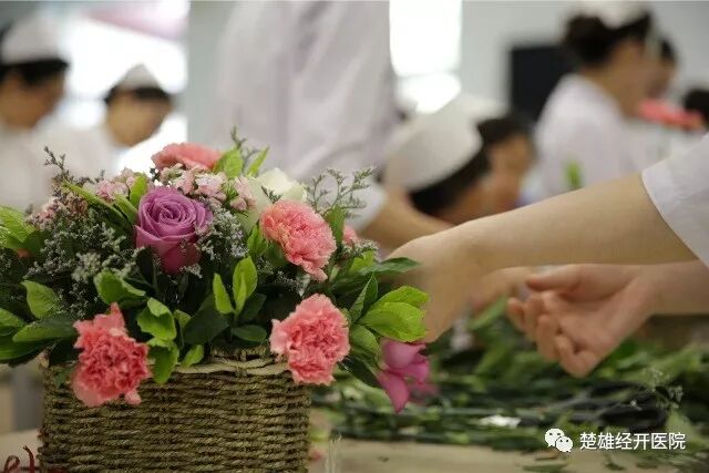 高情致远花漾经开 楚雄经开医院喜迎 5 12 国际护士节 楚雄经开医院