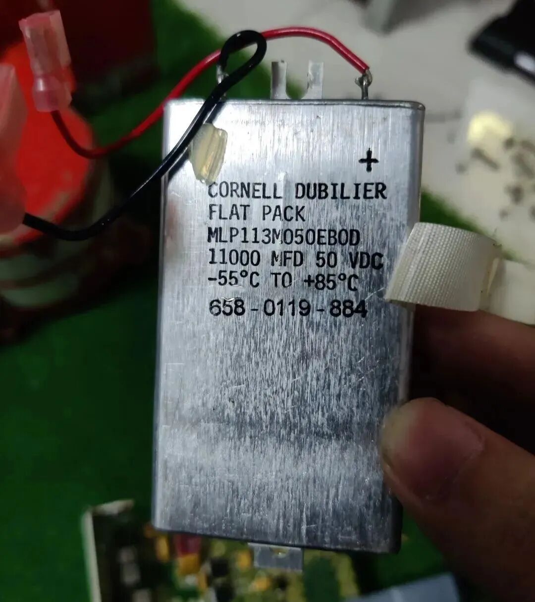拆解飞机黑匣子，看看内部构造、PCB及芯片的图17