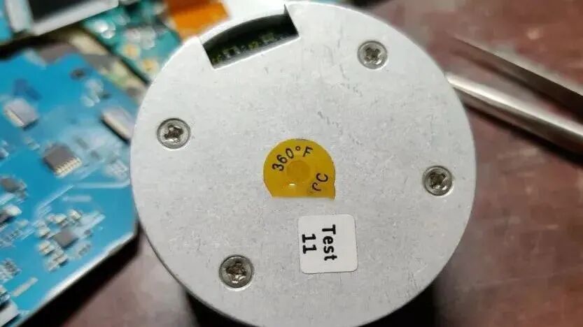 拆解飞机黑匣子，看看内部构造、PCB及芯片的图28
