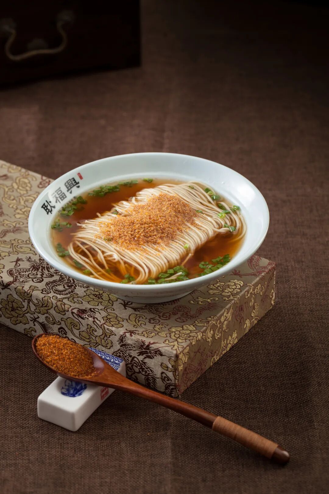 �����Ǹ��߸�˧���Լ�ȴ˵����������