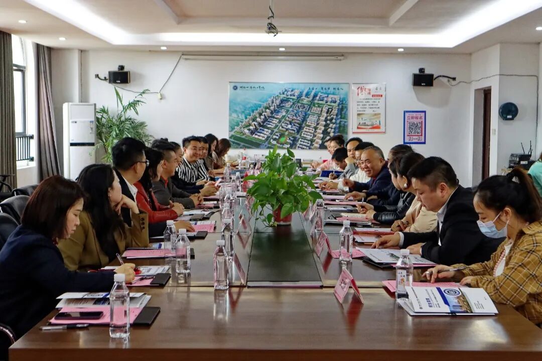 大汉技工学校与湖南省美容美发化妆品行业协会产教融合战略合作