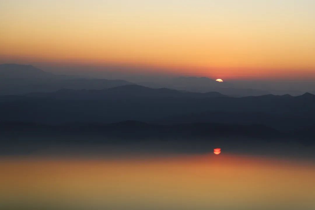 閩清白云山：云海日出  望之如畫