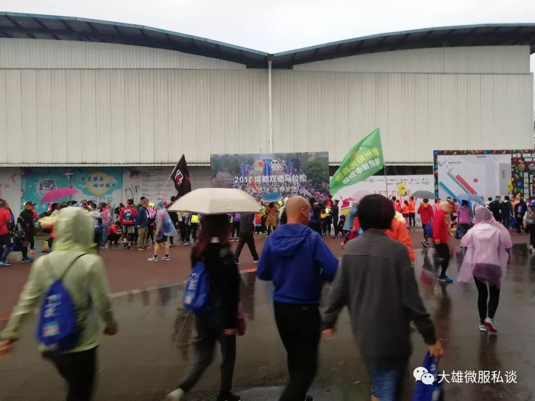 一步一个脚印穿越千年文化