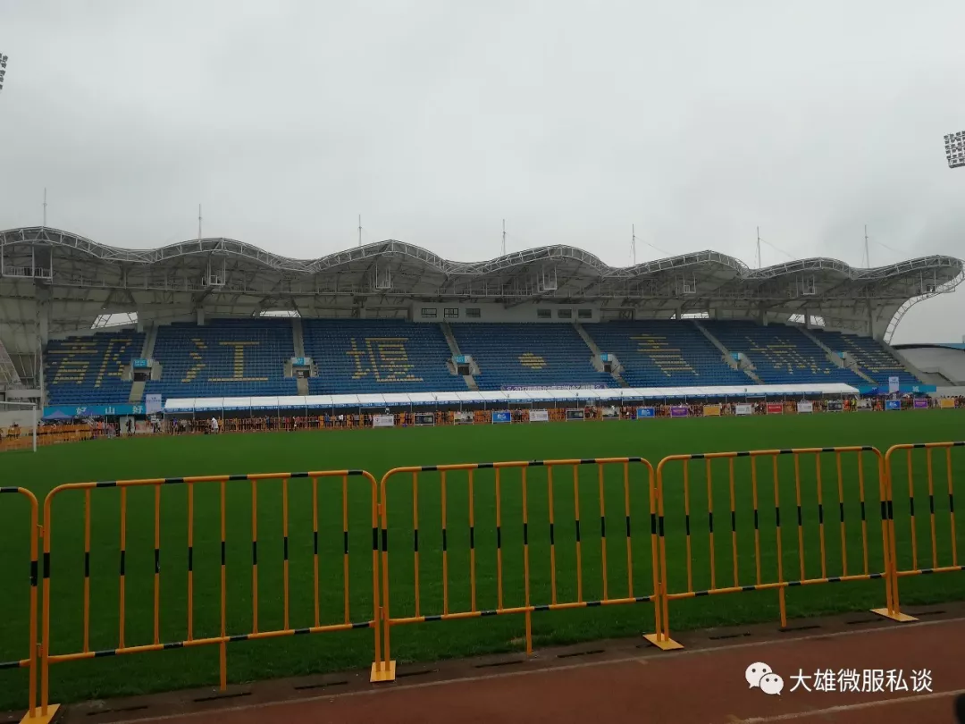 一步一个脚印穿越千年文化 一步一个脚印穿越千年文化