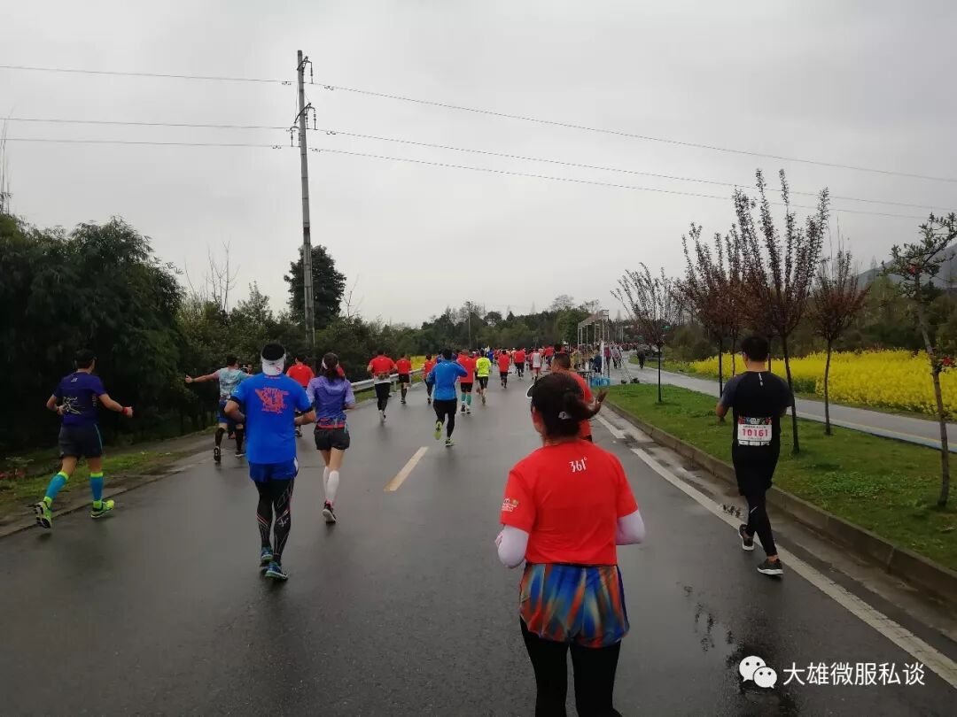 一步一个脚印穿越千年文化